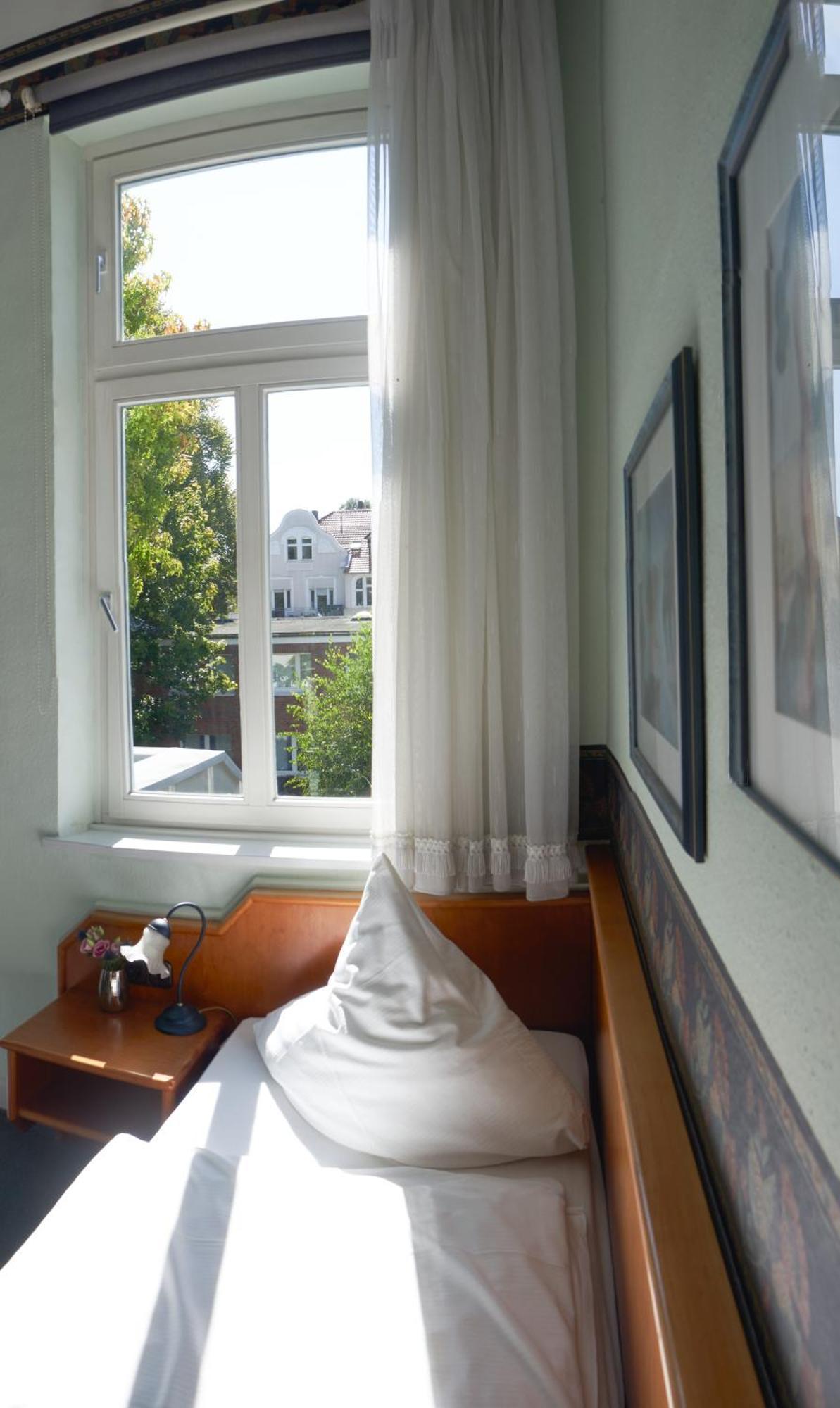 Pension Am Sueltebrunnen Bad Oeynhausen Extérieur photo